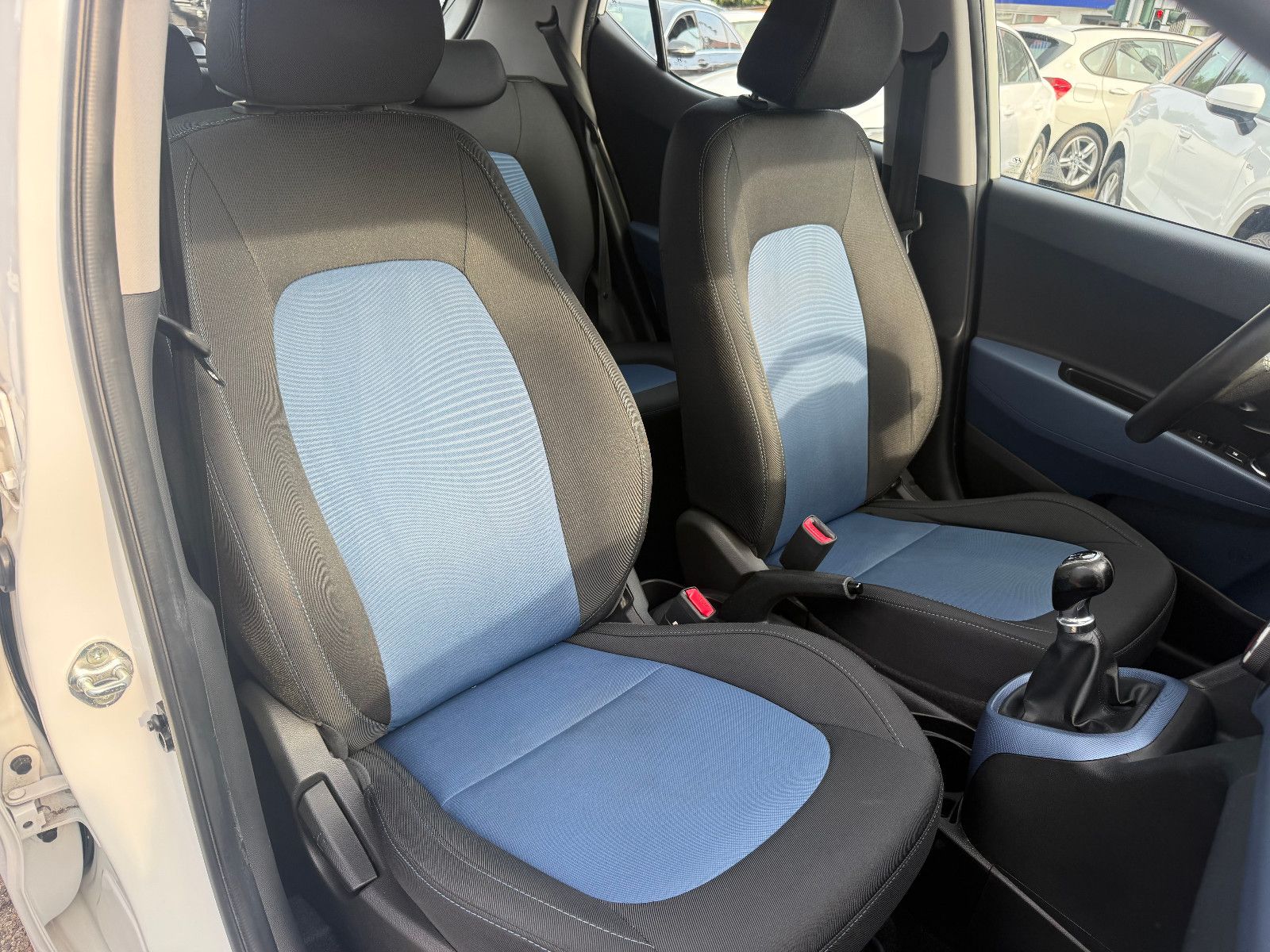 Fahrzeugabbildung Hyundai i10 FIFA World Cup Edition*Klima*SH*LH*