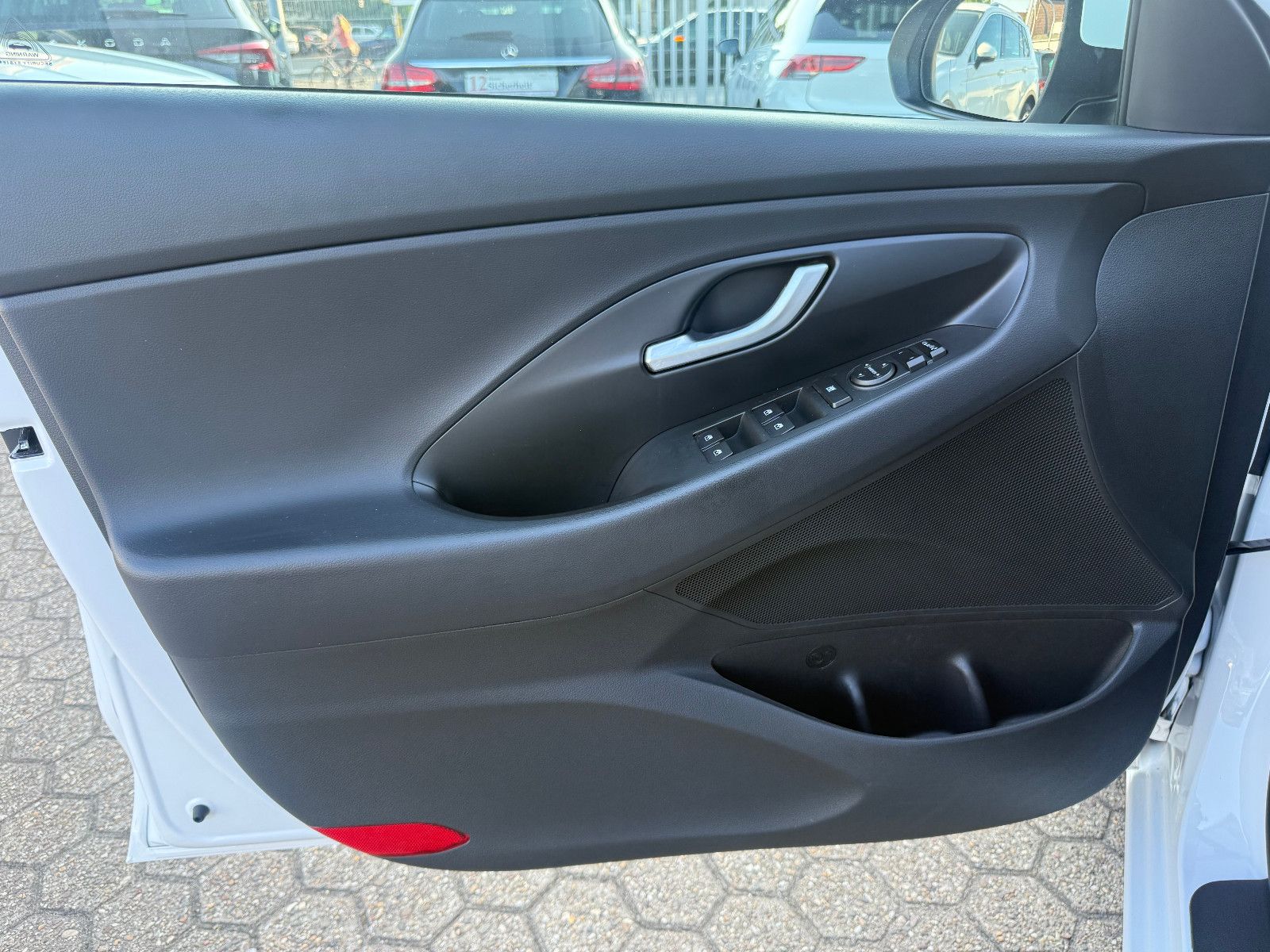 Fahrzeugabbildung Hyundai i30 Select Mild-Hybrid