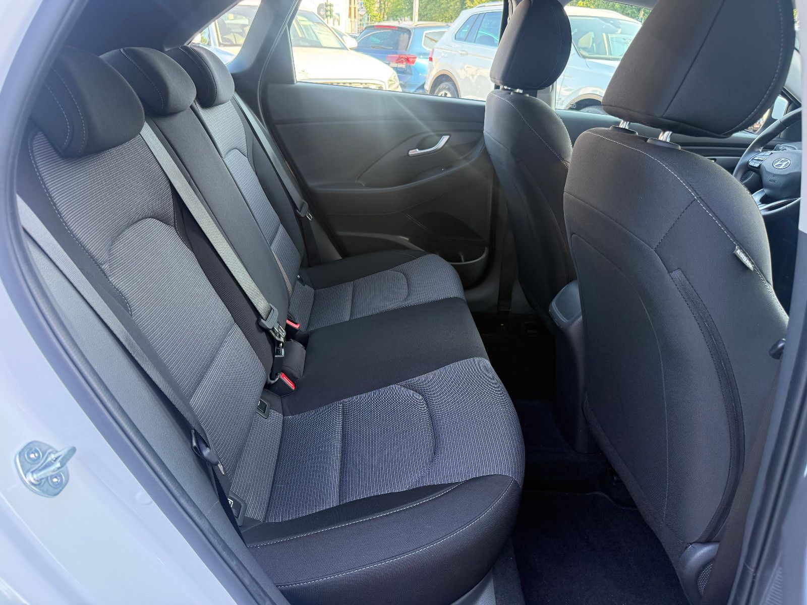 Fahrzeugabbildung Hyundai i30 Select Mild-Hybrid