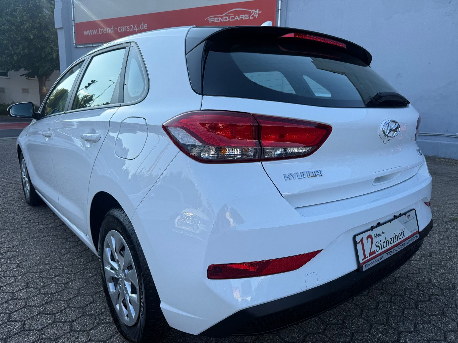 Fahrzeugabbildung Hyundai i30 Select Mild-Hybrid