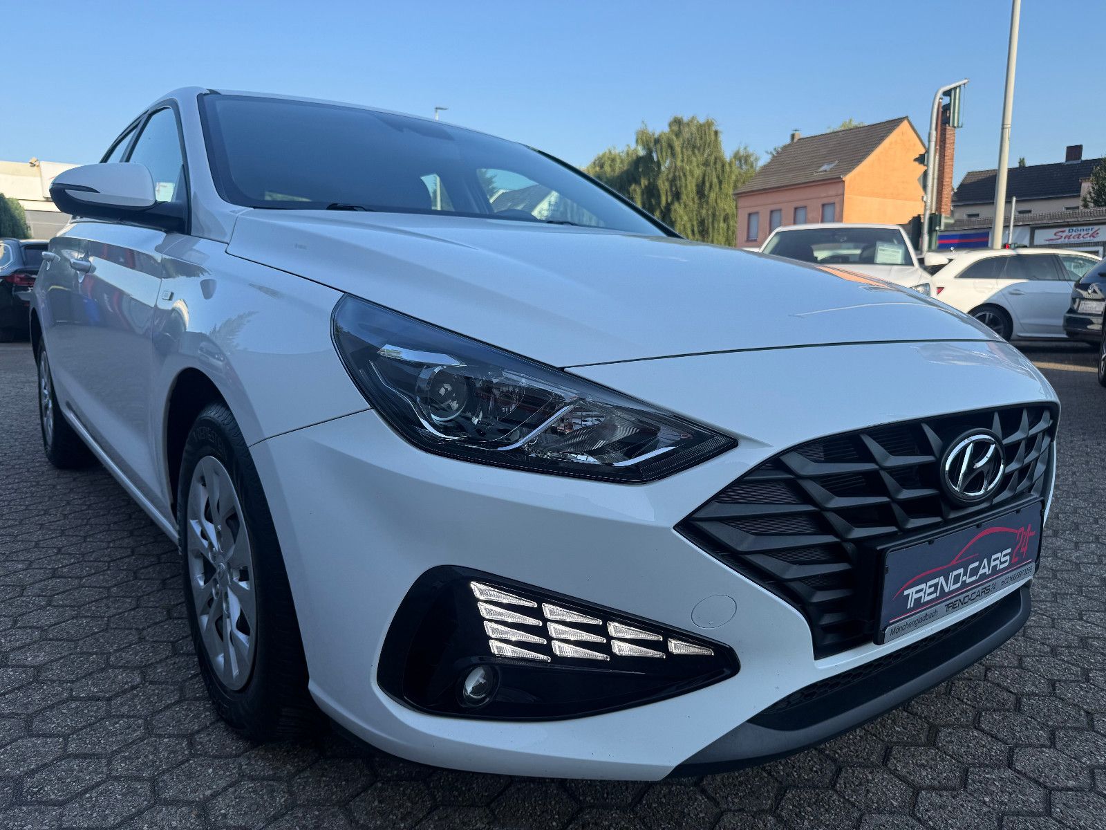 Fahrzeugabbildung Hyundai i30 Select Mild-Hybrid