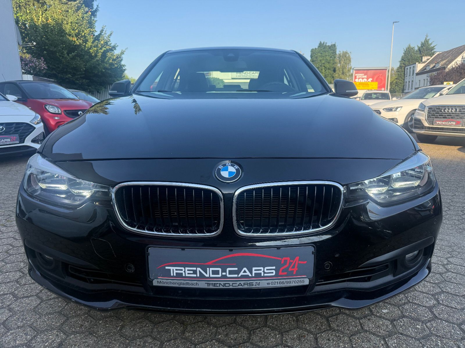 Fahrzeugabbildung BMW 318 3 Limousine 318 i*Tempomat*Headup*Klima*