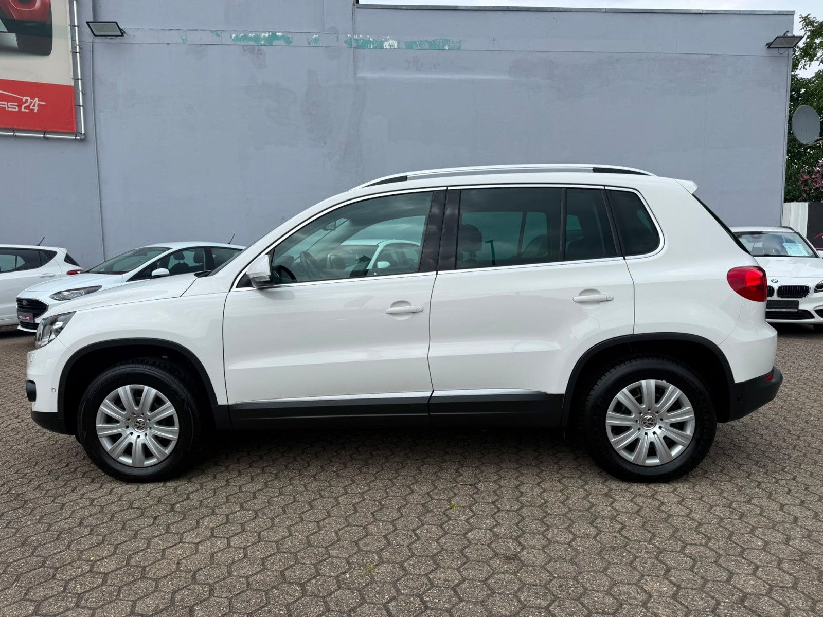 Fahrzeugabbildung Volkswagen Tiguan Sport & Style BMT 4Motion
