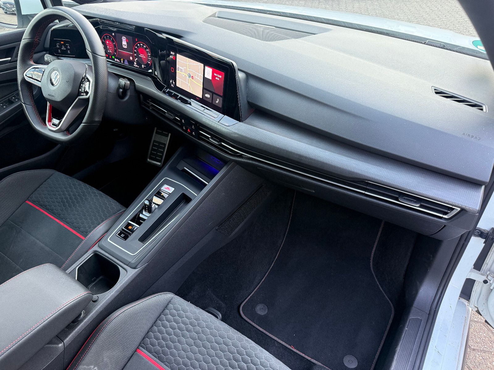 Fahrzeugabbildung Volkswagen Golf VIII Lim. GTI Clubsport