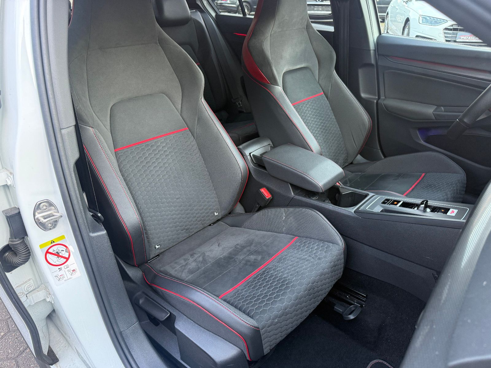 Fahrzeugabbildung Volkswagen Golf VIII Lim. GTI Clubsport