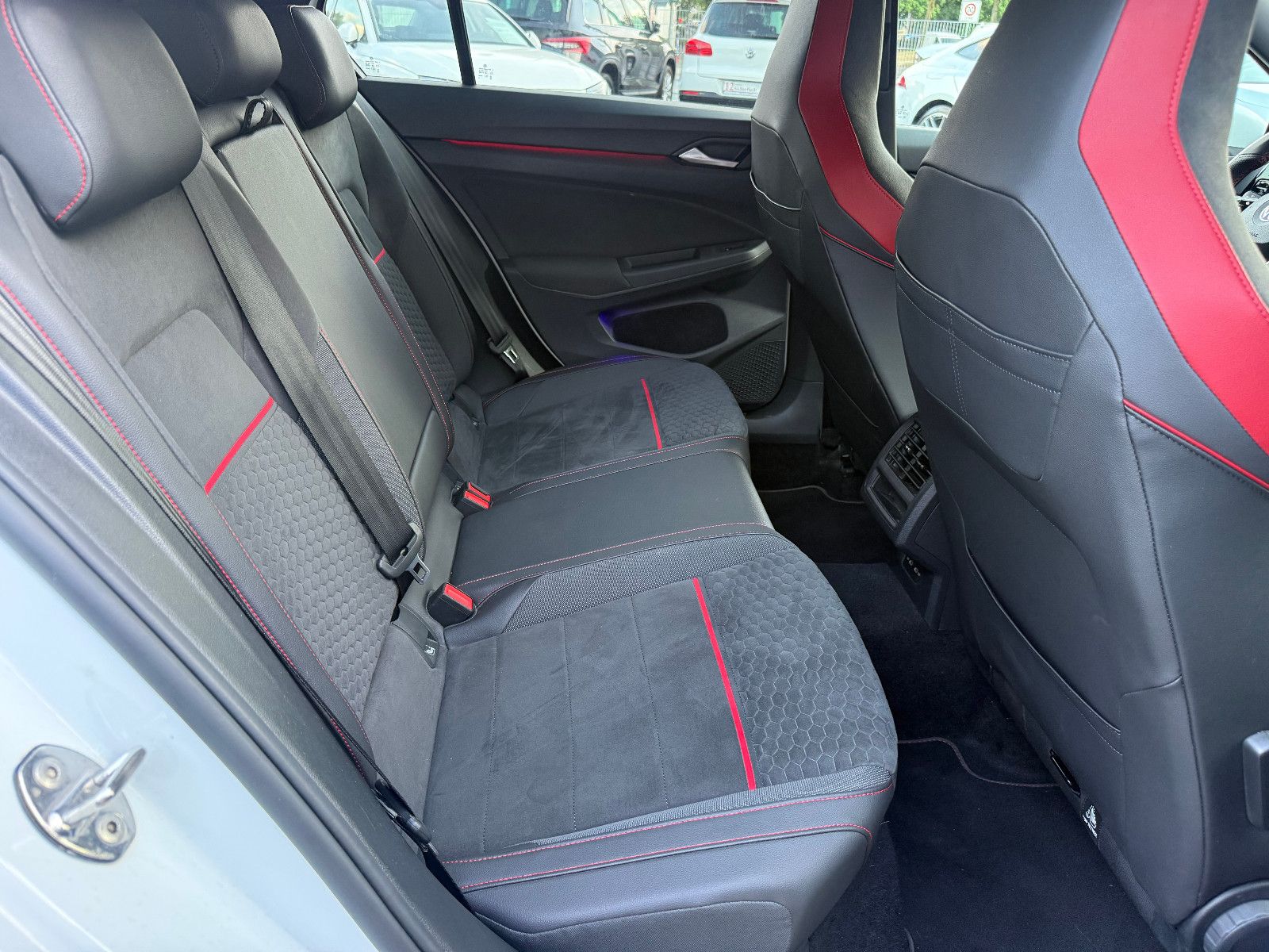 Fahrzeugabbildung Volkswagen Golf VIII Lim. GTI Clubsport