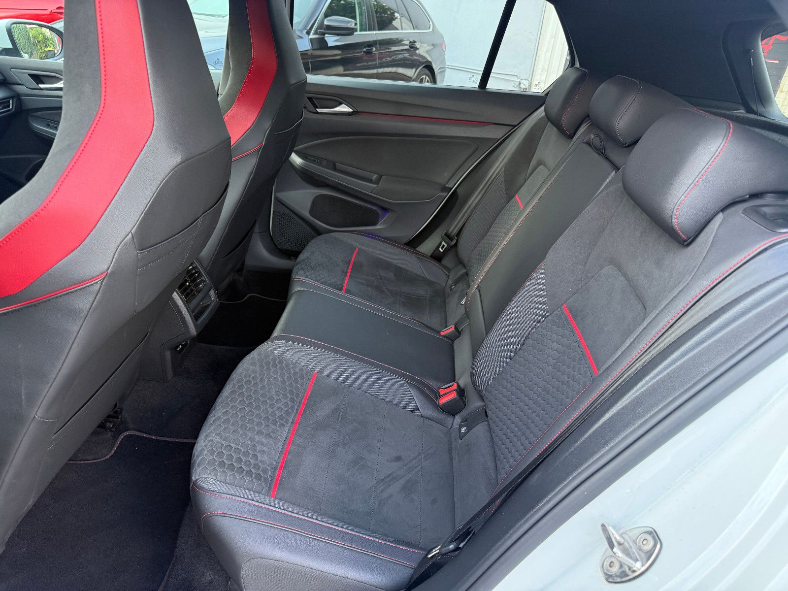 Fahrzeugabbildung Volkswagen Golf VIII Lim. GTI Clubsport