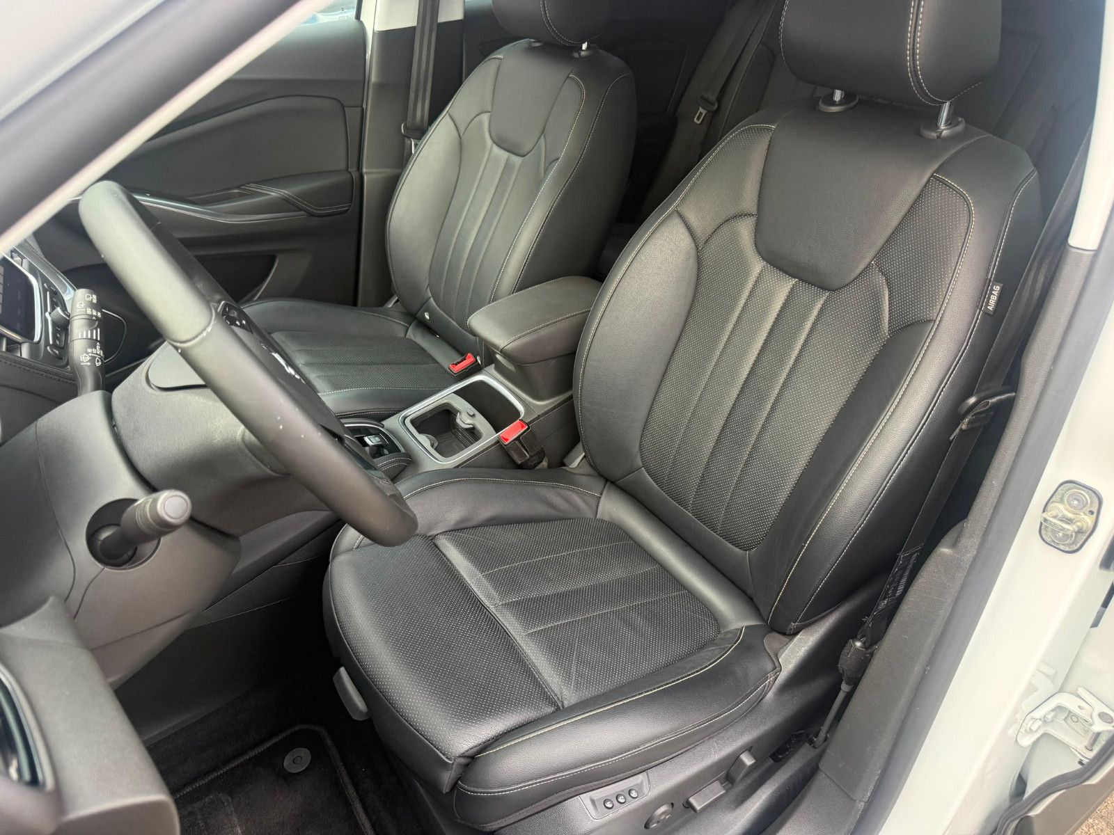 Fahrzeugabbildung Opel Grandland (X)Business Innovation*