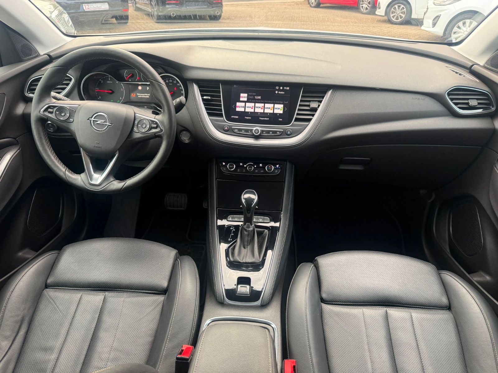 Fahrzeugabbildung Opel Grandland (X)Business Innovation*