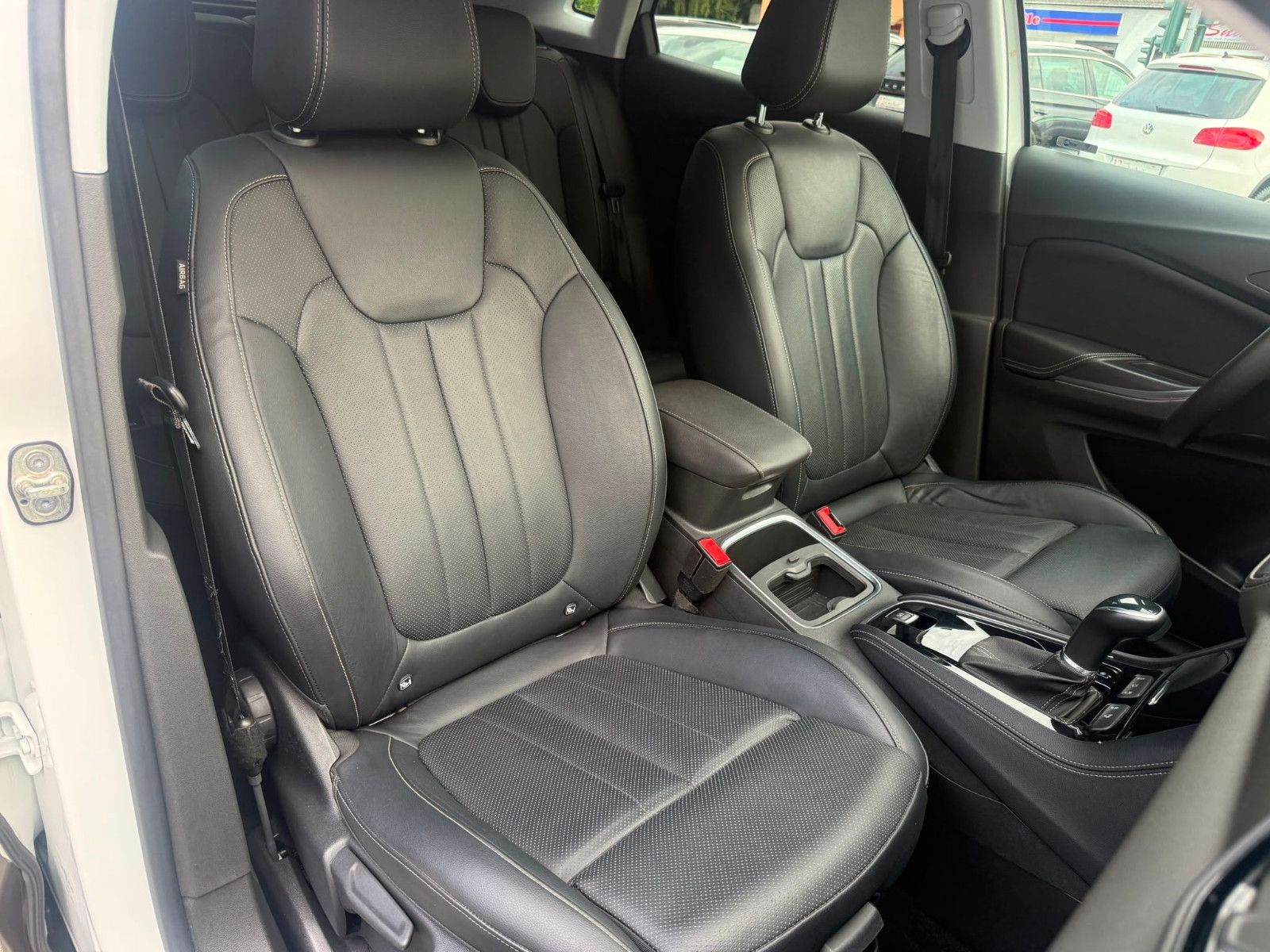 Fahrzeugabbildung Opel Grandland (X)Business Innovation*