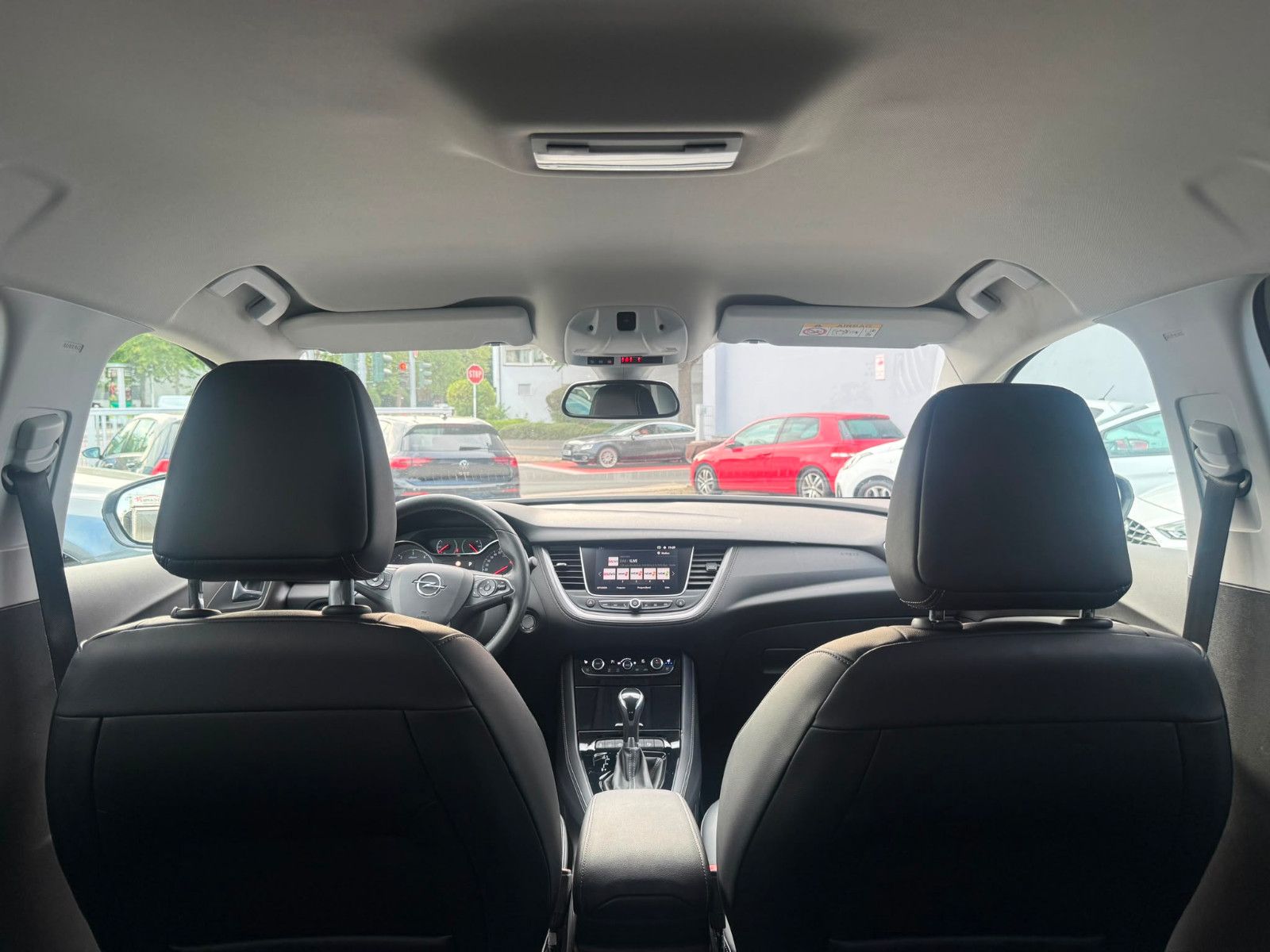 Fahrzeugabbildung Opel Grandland (X)Business Innovation*