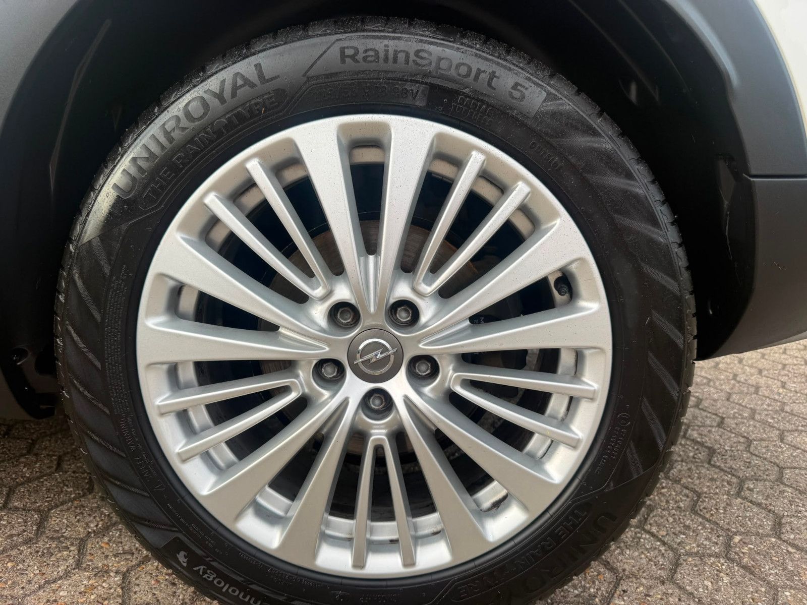 Fahrzeugabbildung Opel Grandland (X)Business Innovation*