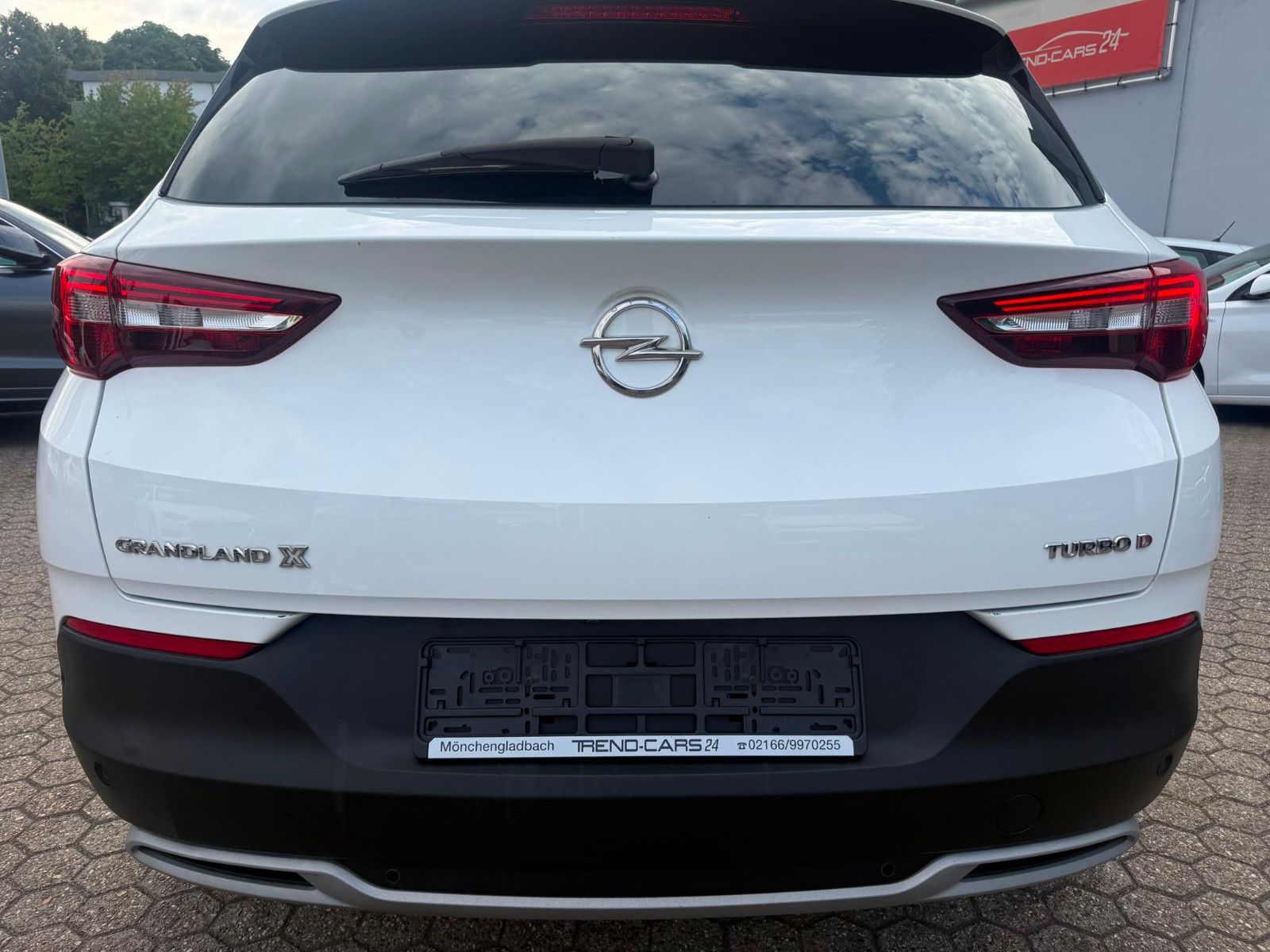 Fahrzeugabbildung Opel Grandland (X)Business Innovation*