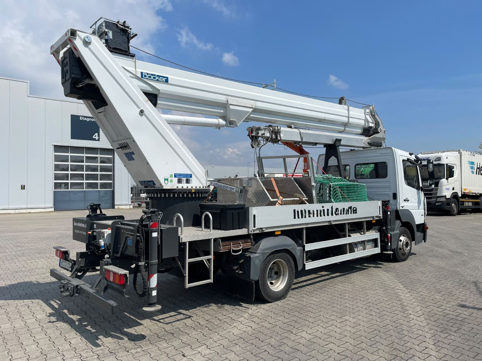 Fahrzeugabbildung Mercedes-Benz Atego 3 4x2 7XX/8XX OM934*Böcker AK37/4000 Kran