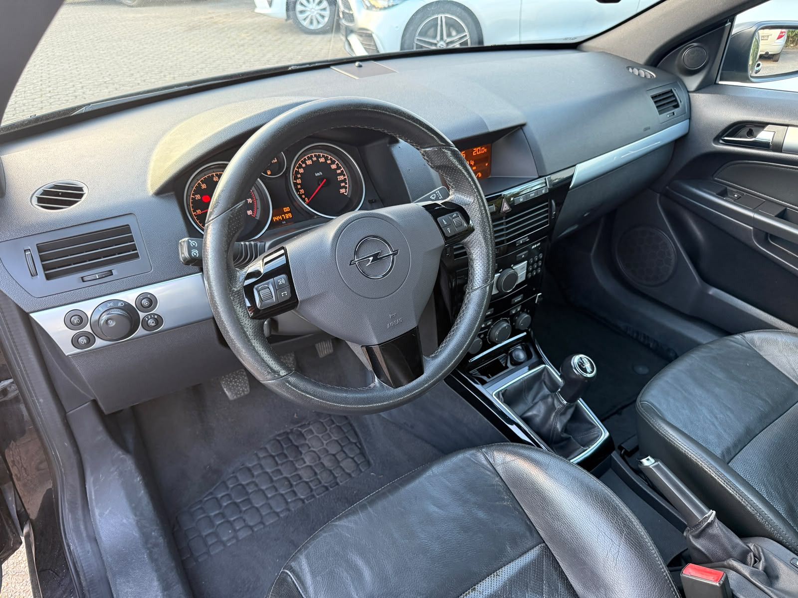 Fahrzeugabbildung Opel Astra H Twin Top Endless Summer*Tempomat*Klima*
