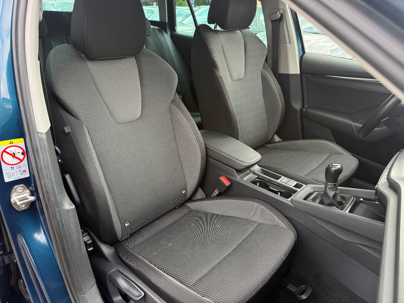 Fahrzeugabbildung SKODA Octavia Combi Ambition*Tempomat*