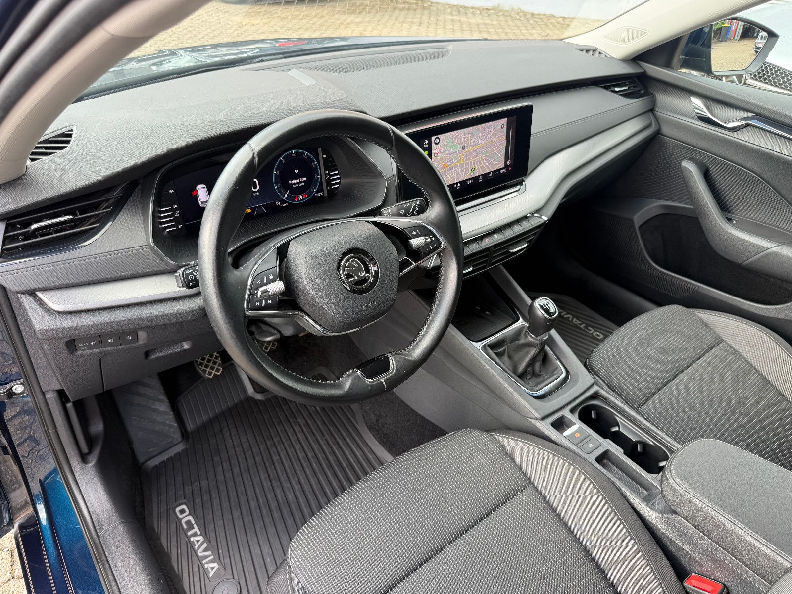 Fahrzeugabbildung SKODA Octavia Combi Ambition*Tempomat*